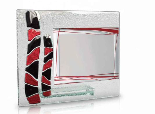 Placa homenaje sobre cristal detalle rojo y negro