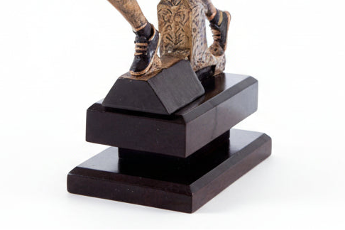 Trofeo Atletismo Corredora Femenino Resina-detalle base