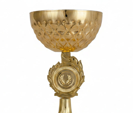 Trofeo Copa Dorada con Cuerpo Calado y Laurel-detalle