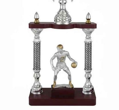 Trofeo Copa Plateada con Columnas Rayadas y Base de Madera