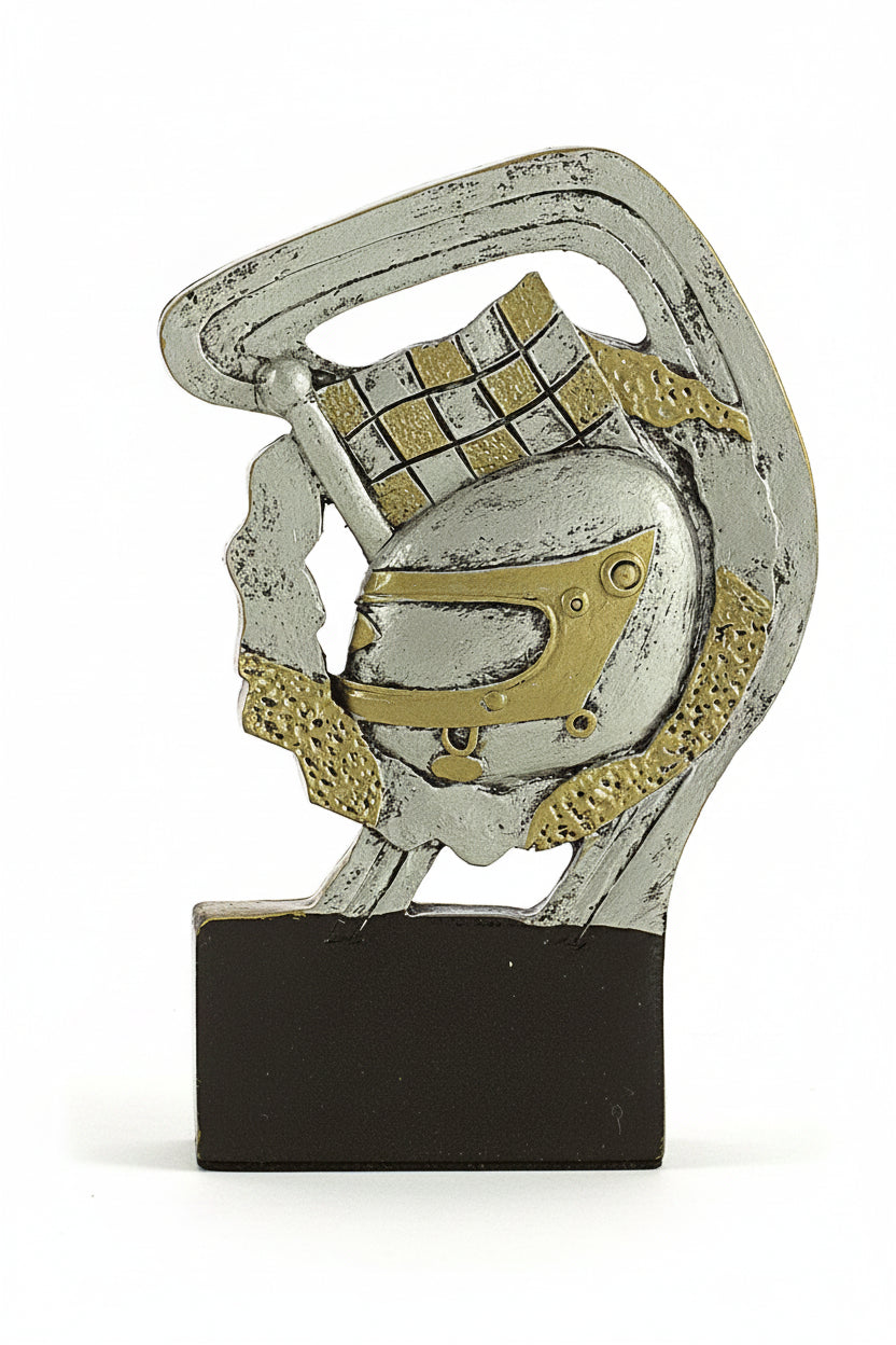 Trofeo Motor Plateado y Dorado con Casco y Bandera a Cuadros sobre Marco Calado y Base Negra 12 cm