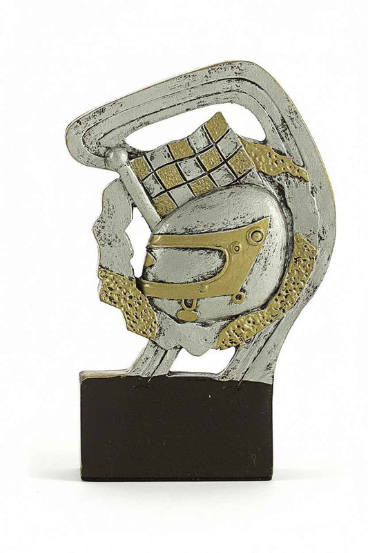 Trofeo Motor Plateado y Dorado con Casco y Bandera a Cuadros sobre Marco Calado y Base Negra