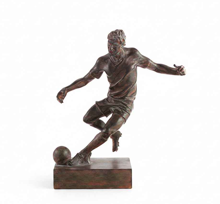 Trofeo Fútbol Figura Jugador Bronce en Acción con Balón sobre Base