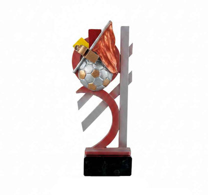 Trofeo Fútbol Árbitro con Balón Bandera y Tarjetas sobre Base Negra