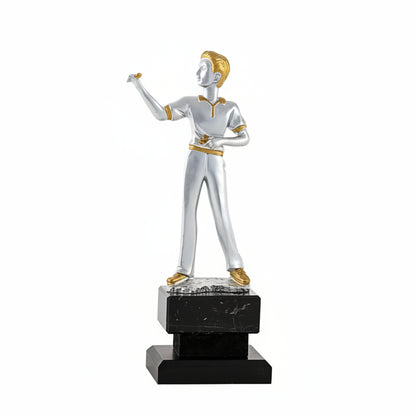 Figura Jugador de Dardos Plateada y Dorada