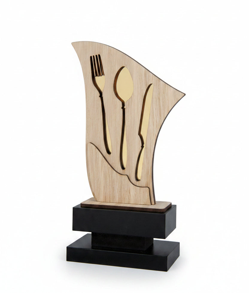 Trofeo Cubiertos Dorados sobre Silueta de Vela