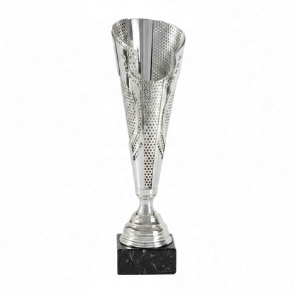 Copa Tipo Cáliz con Motivos Calados y Llamas en Plata Oro y Rojo