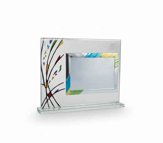 Placa homenaje sobre cristal detalle hojas