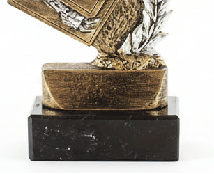 Trofeo cartas laurel-detalle base