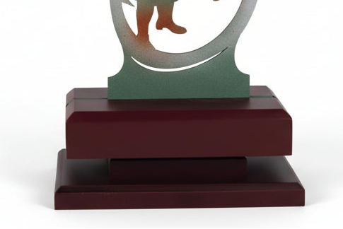 Trofeo Ancla y Pescador Metal-detalle base