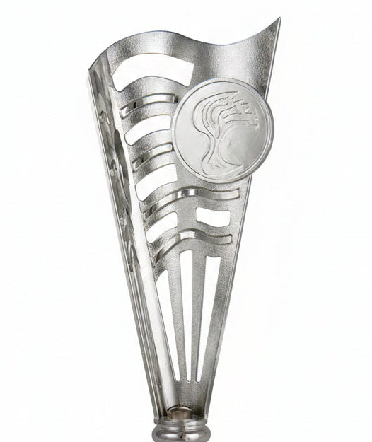 Trofeo Copa Plateada Calada con Anillos Azules y Peana de Mármol Negro-detalle