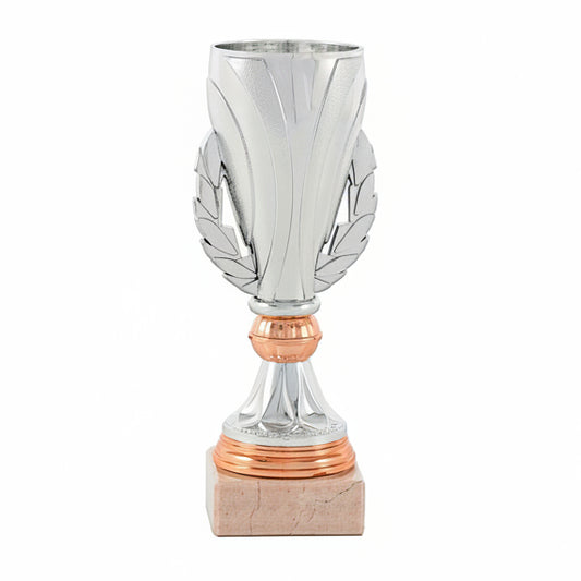 Trofeo Copa Plateada con Corona de Laurel y Detalles en Oro Rosa sobre Peana de Mármol Crema-Trofeos Robles