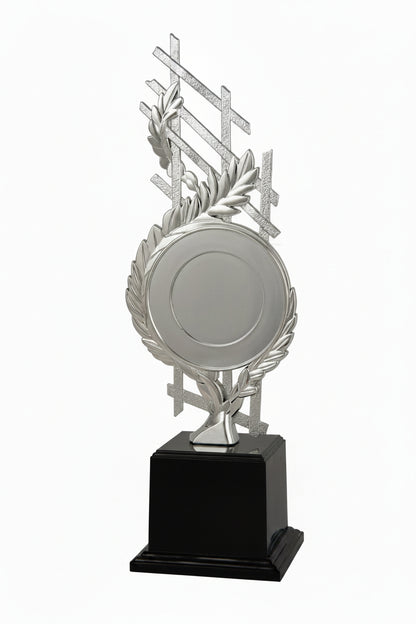 Trofeo Figura Plateada con Laurel y Estructura Geométrica sobre Peana Negra-Trofeos Robles