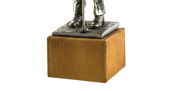 Trofeo Golf Jugador Putting-detalle base