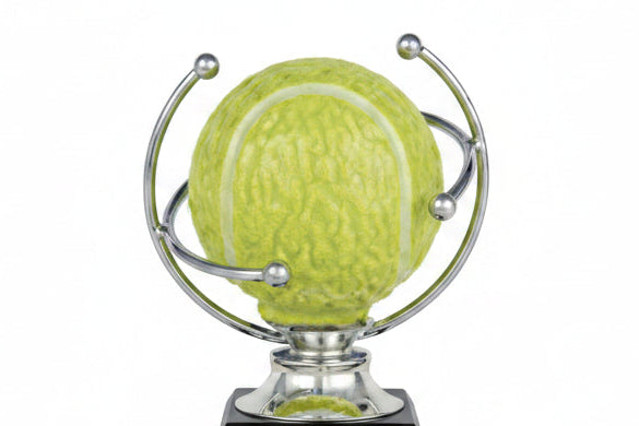 Trofeo Tenis Pelota Orbital con Aros Plateados-detalle