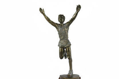 trofeo-atletismo-corredor-victoria-detalle