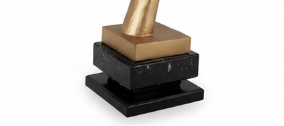 trofeo baloncesto mano-detalle-base